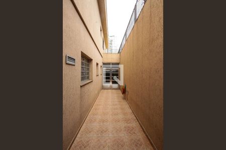 Casa à venda com 294m², 3 quartos e 3 vagasCorredor externo