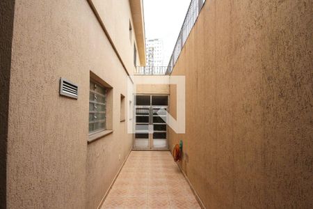 Casa à venda com 294m², 3 quartos e 3 vagasCorredor externo