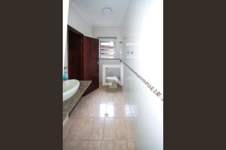 Casa à venda com 294m², 3 quartos e 3 vagasBanheiro da Suíte