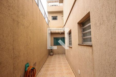 Casa à venda com 294m², 3 quartos e 3 vagasCorredor externo