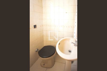 Casa à venda com 294m², 3 quartos e 3 vagasBanheiro da edicula