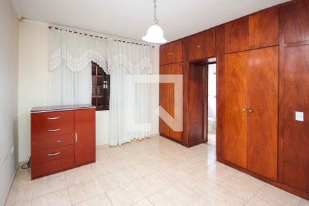 Suite de casa à venda com 3 quartos, 294m² em Vila Santa Clara, São Paulo