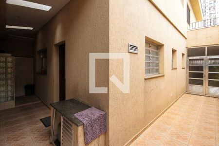 Casa à venda com 294m², 3 quartos e 3 vagasCorredor externo