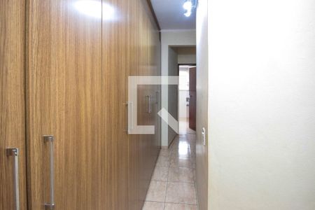 Corredor de casa à venda com 3 quartos, 294m² em Vila Santa Clara, São Paulo