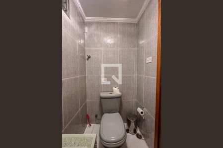 Casa à venda com 210m², 2 quartos e 2 vagasLavabo