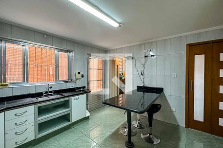 Casa à venda com 210m², 2 quartos e 2 vagasCozinha