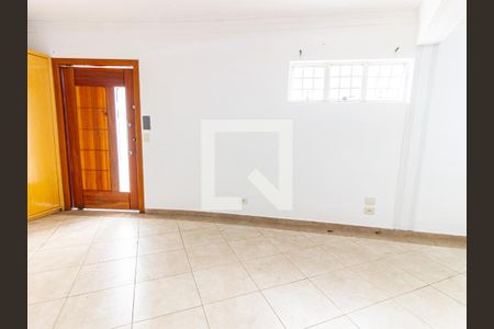Sala de casa para alugar com 3 quartos, 79m² em Vila Bertioga, São Paulo