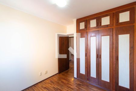 Apartamento à venda com 110m², 3 quartos e 1 vagaQuarto 01