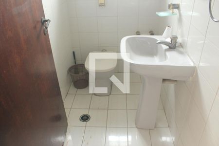 Lavabo de apartamento para alugar com 3 quartos, 400m² em Cidade Dutra, São Paulo