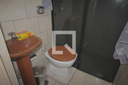 Banheiro de casa à venda com 1 quarto, 100m² em Niterói, Canoas