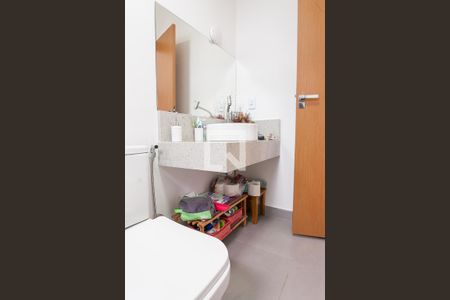Casa para alugar com 240m², 3 quartos e 2 vagas Casa para alugar com 240m², 3 quartos e 2 vagasBanheiro