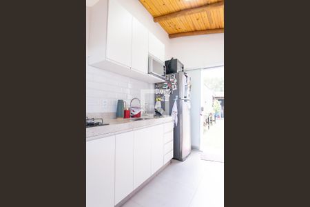 Casa para alugar com 240m², 3 quartos e 2 vagas Casa para alugar com 240m², 3 quartos e 2 vagasCozinha