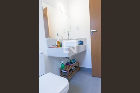 Casa para alugar com 240m², 3 quartos e 2 vagas Casa para alugar com 240m², 3 quartos e 2 vagasBanheiro quarto 2