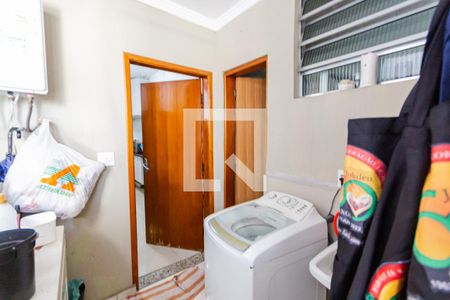 Apartamento à venda com 180m², 3 quartos e 1 vaga Apartamento à venda com 180m², 3 quartos e 1 vagaÁrea de Serviço