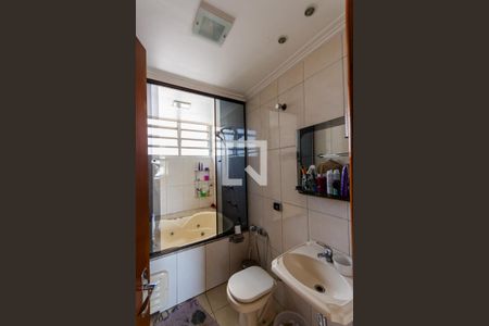 Apartamento à venda com 180m², 3 quartos e 1 vaga Apartamento à venda com 180m², 3 quartos e 1 vagaBanheiro da Suíte