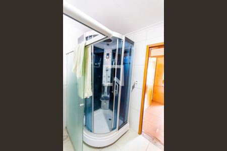 Apartamento à venda com 180m², 3 quartos e 1 vaga Apartamento à venda com 180m², 3 quartos e 1 vagaBanheiro