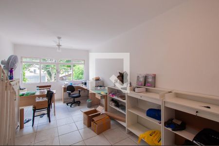 Sala de casa à venda com 3 quartos, 123m² em Vila Madalena, São Paulo