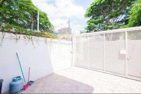 Casa à venda com 123m², 3 quartos e 2 vagasEntrada