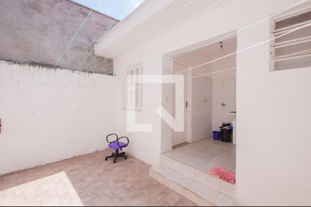 Casa à venda com 123m², 3 quartos e 2 vagasQuintal