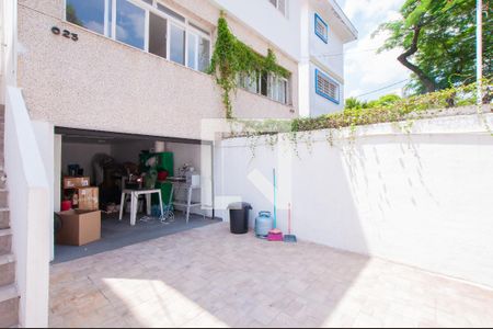 Casa à venda com 123m², 3 quartos e 2 vagasEntrada