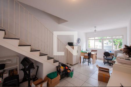 Sala de casa à venda com 3 quartos, 123m² em Vila Madalena, São Paulo