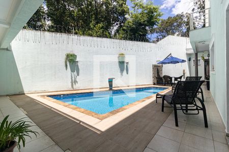Casa à venda com 792m², 4 quartos e 5 vagasPiscina 