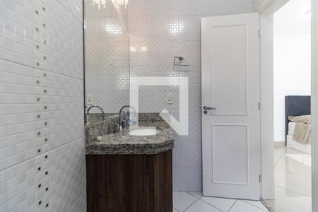 Casa à venda com 792m², 4 quartos e 5 vagasBanheiro da Suíte 2