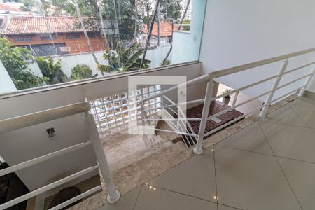 Casa à venda com 792m², 4 quartos e 5 vagasEscada