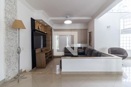 Sala de casa à venda com 4 quartos, 792m² em Jardim da Saúde, São Paulo