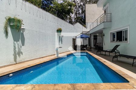 Casa à venda com 792m², 4 quartos e 5 vagasPiscina 