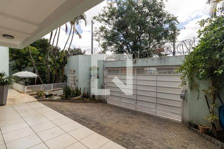 Casa à venda com 792m², 4 quartos e 5 vagasGaragem 