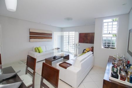 Sala de Jantar de casa à venda com 3 quartos, 280m² em Ingá Alto, Betim