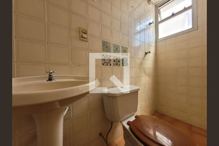 Banheiro de apartamento à venda com 1 quarto, 47m² em Botafogo, Campinas