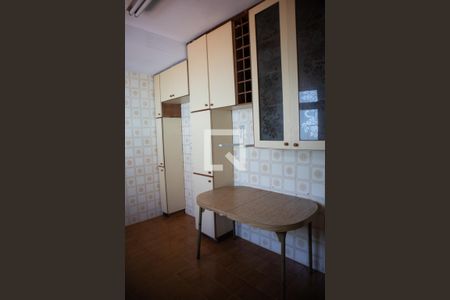 Casa para alugar com 120m², 3 quartos e 2 vagas Casa para alugar com 120m², 3 quartos e 2 vagasCozinha