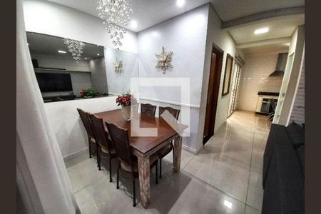 Casa à venda com 3 quartos, 171m² em Utinga, Santo André