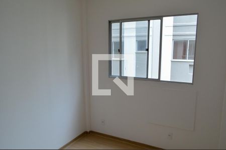Quarto 1 de apartamento para alugar com 2 quartos, 50m² em Taquara, Rio de Janeiro