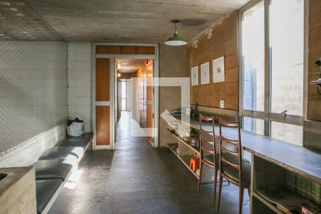 Entrada de casa para alugar com 4 quartos, 430m² em Vila Ida, São Paulo