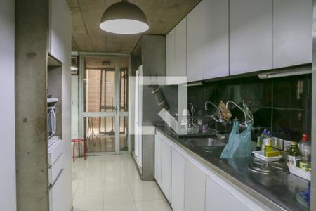 Casa à venda com 430m², 4 quartos e 4 vagas Casa à venda com 430m², 4 quartos e 4 vagasCozinha