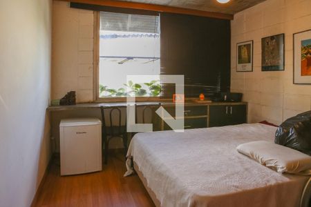 Casa à venda com 430m², 4 quartos e 4 vagas Casa à venda com 430m², 4 quartos e 4 vagasSuíte 4