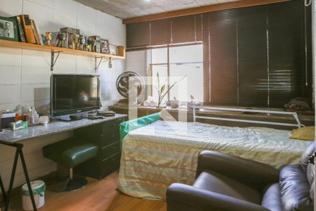 Casa à venda com 430m², 4 quartos e 4 vagas Casa à venda com 430m², 4 quartos e 4 vagasSuíte 3