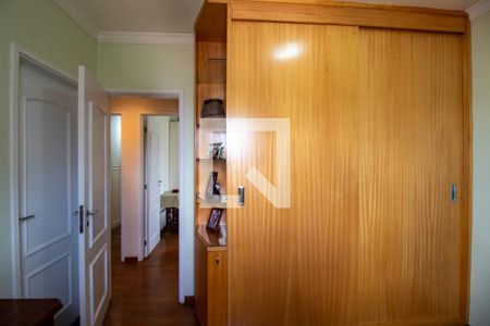 Apartamento à venda com 170m², 4 quartos e 3 vagas Apartamento à venda com 170m², 4 quartos e 3 vagasQuarto 2 - Suíte 1