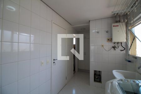 Apartamento à venda com 170m², 4 quartos e 3 vagas Apartamento à venda com 170m², 4 quartos e 3 vagasÁrea de Serviço