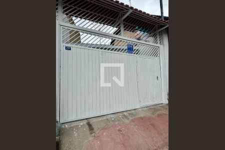 Casa à venda com 128m², 2 quartos e 2 vagasFachada