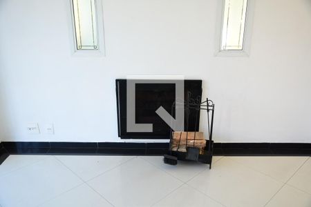 Casa de condomínio para alugar com 200m², 3 quartos e 3 vagasSala