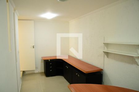 Casa de condomínio para alugar com 200m², 3 quartos e 3 vagasEscritório