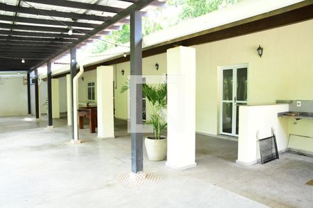 Casa de condomínio para alugar com 200m², 3 quartos e 3 vagasÁrea comum - Salão de festas