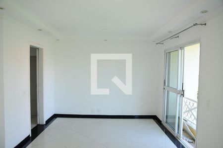Casa de condomínio para alugar com 200m², 3 quartos e 3 vagasSala