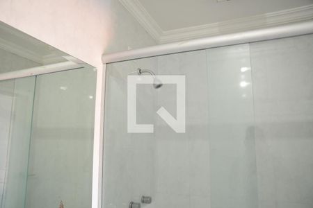 Casa de condomínio para alugar com 200m², 3 quartos e 3 vagasBanheiro da Suíte