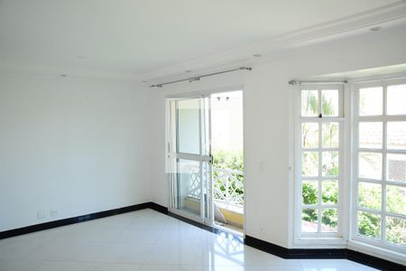 Casa de condomínio para alugar com 200m², 3 quartos e 3 vagasSala