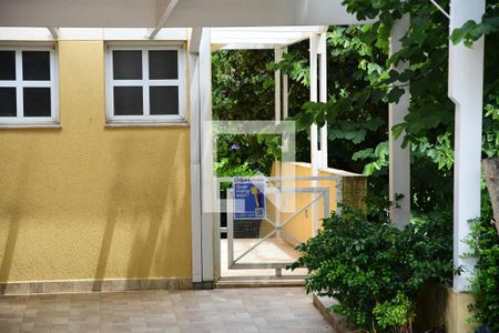 Casa de condomínio para alugar com 200m², 3 quartos e 3 vagasPlaca QA